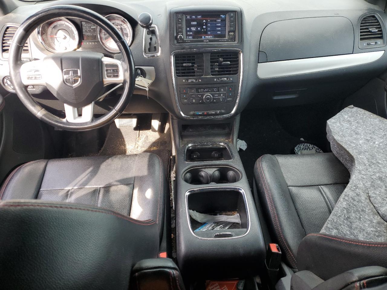 2019 Dodge Caravan - Image 8