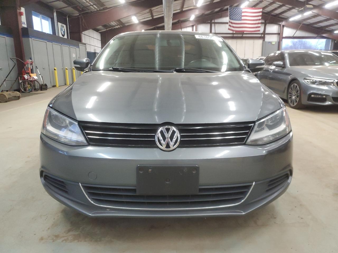 2014 Volkswagen Jetta - Image 5