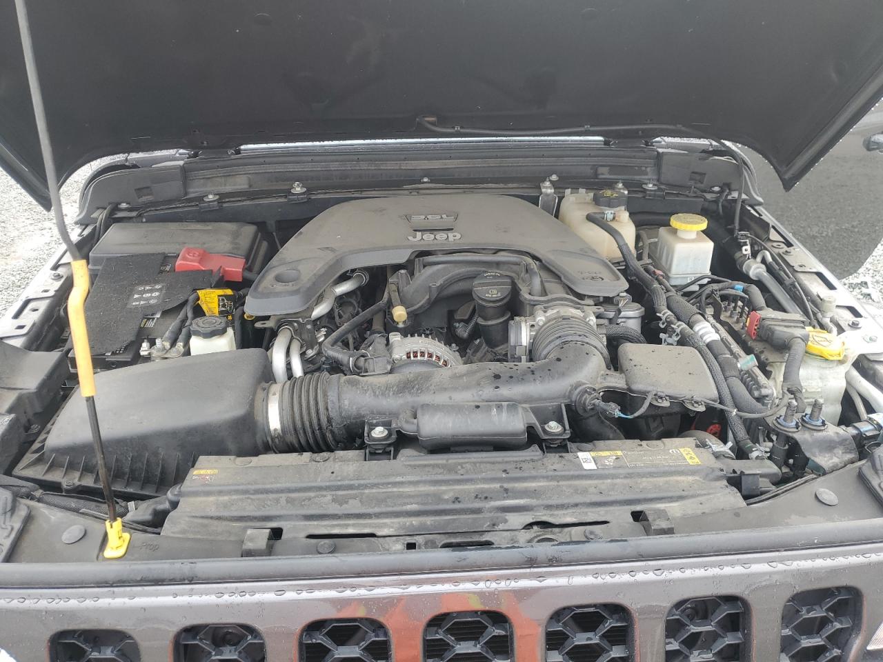 2021 Jeep Gladiator - Image 13