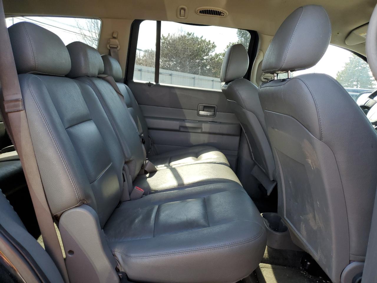 2006 Dodge Durango - Image 11