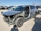 2023 Toyota Highlander L zu verkaufen in Kansas City, KS - Front End