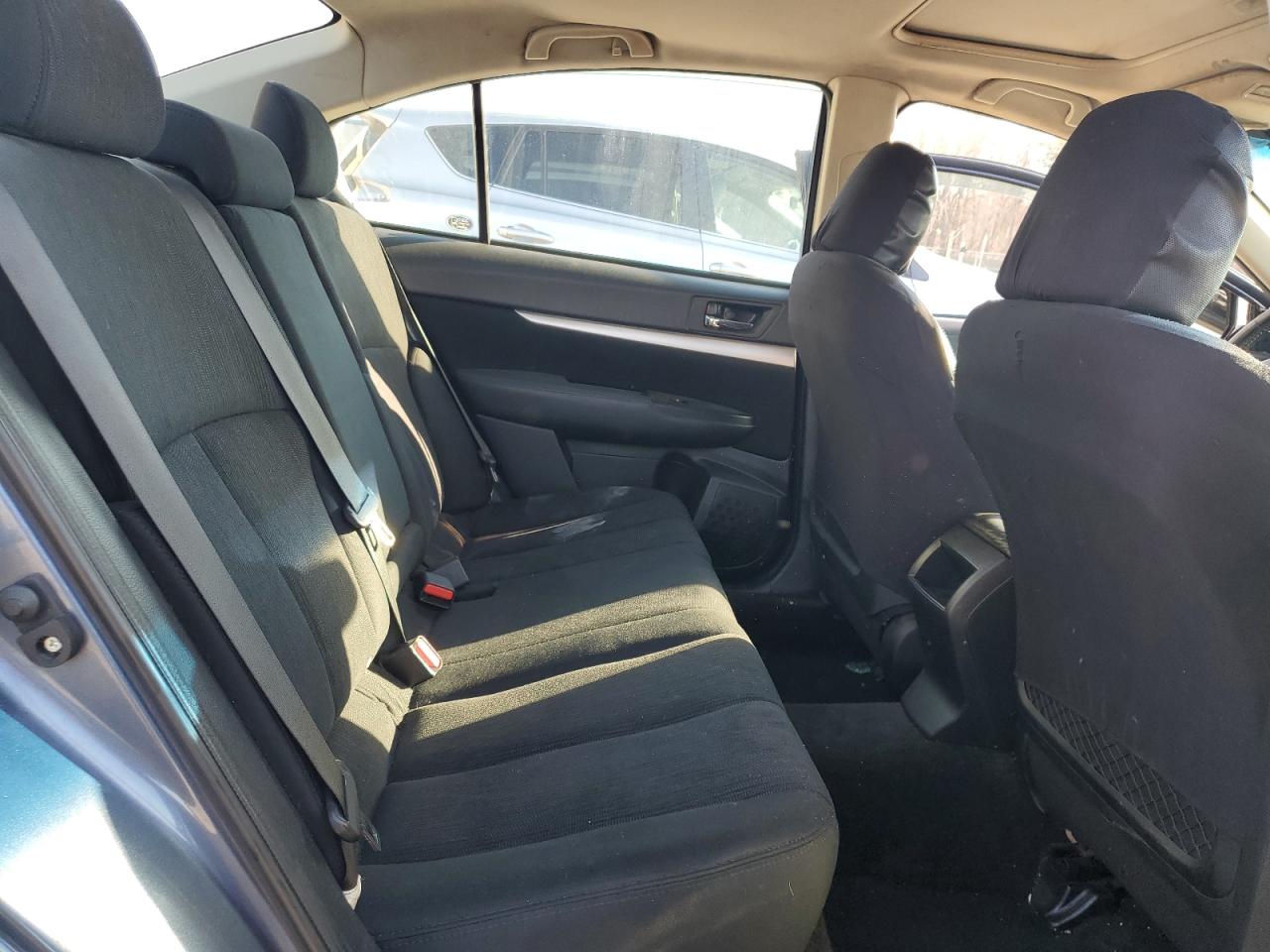 2014 Subaru Legacy - Image 10