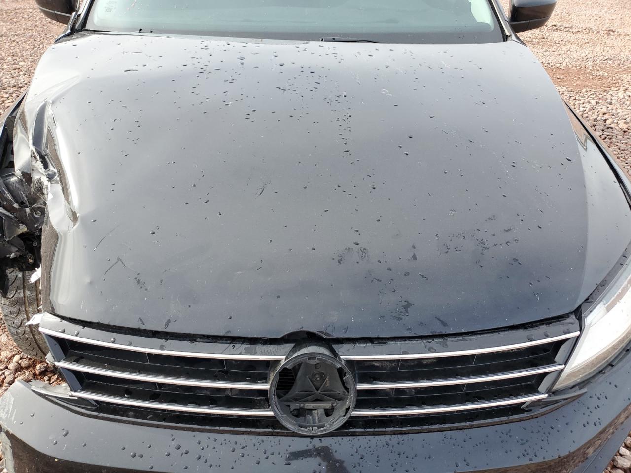 2017 Volkswagen Jetta - Image 12