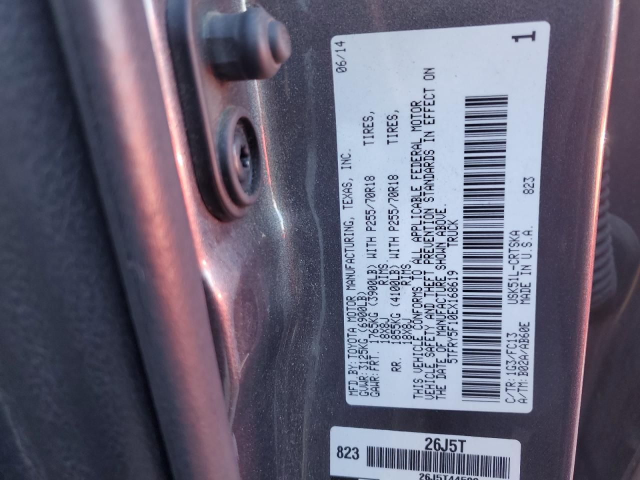 2014 Toyota Tundra - Image 12