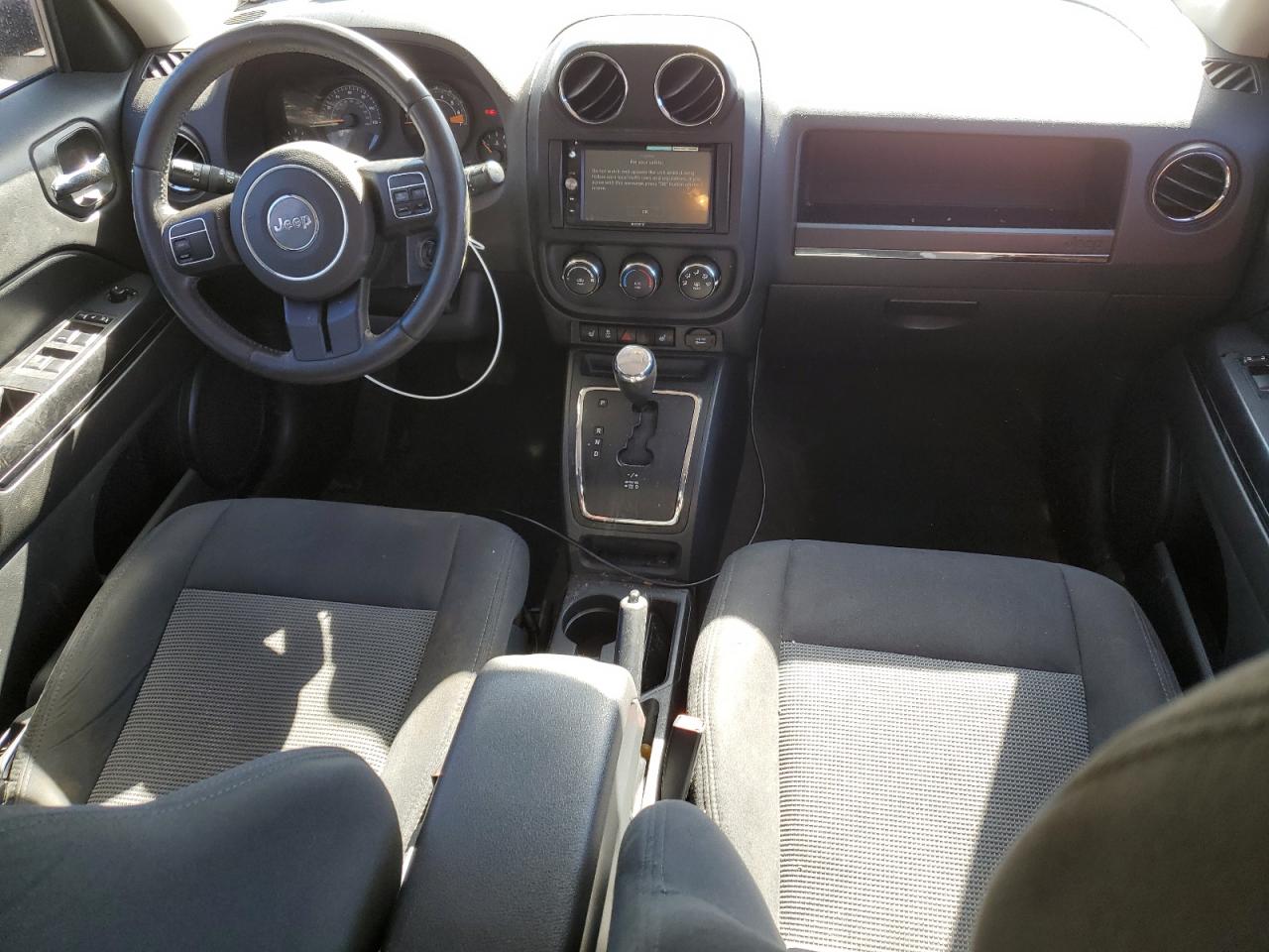 2017 Jeep Liberty (Patriot) - Image 8