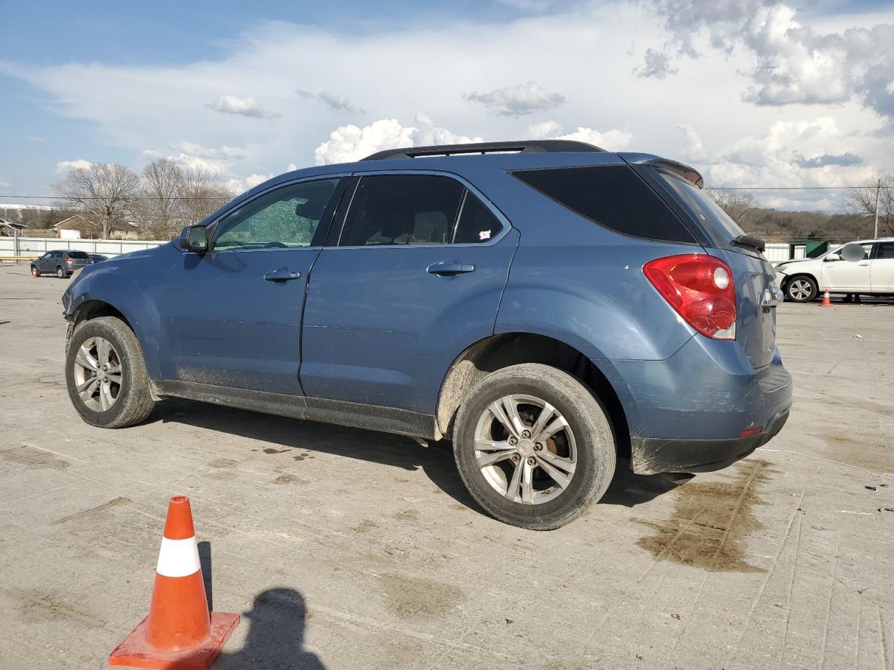 2011 Chevrolet Equinox - Image 2