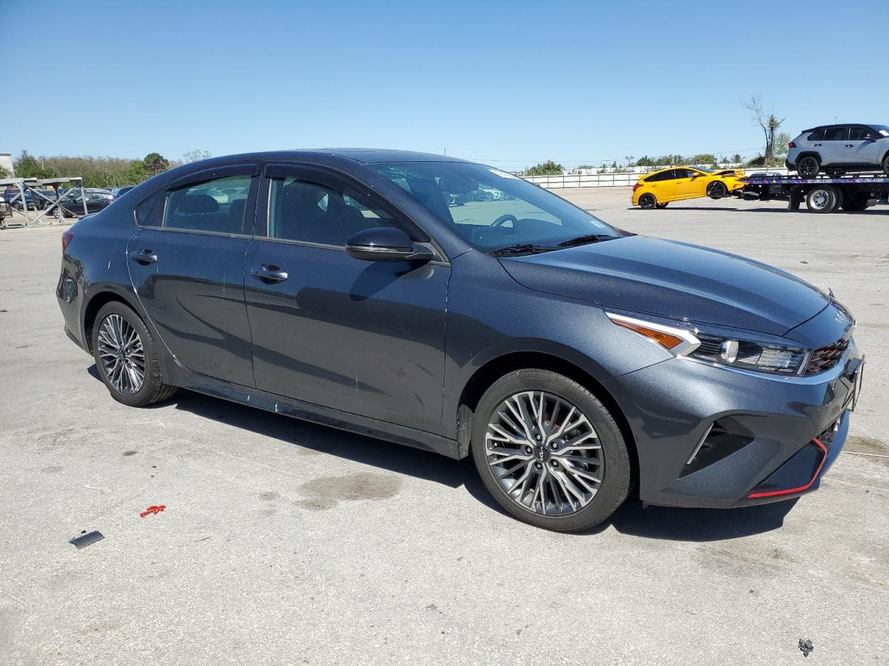 2023 Kia Forte - Image 4