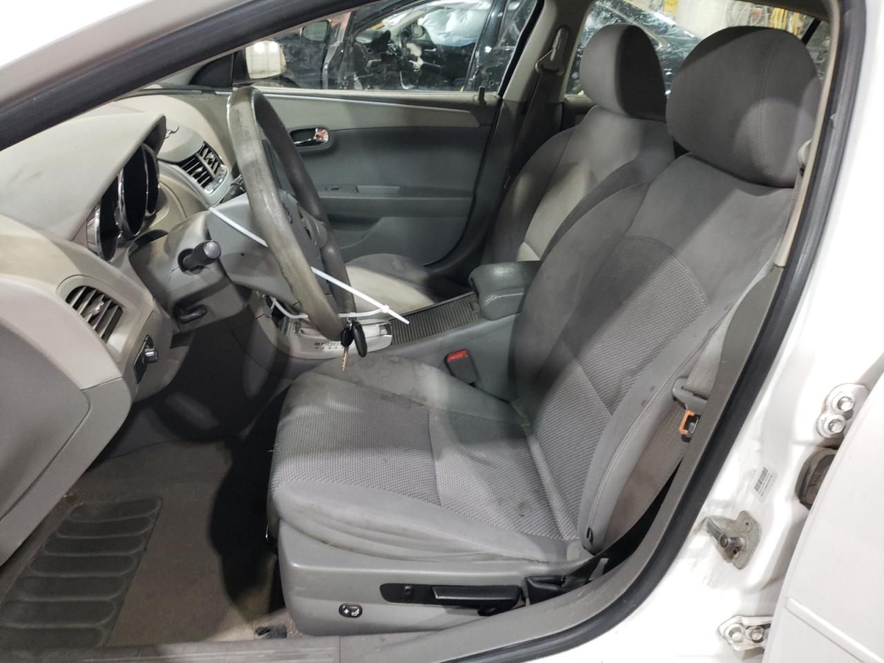 2010 Chevrolet Malibu - Image 7