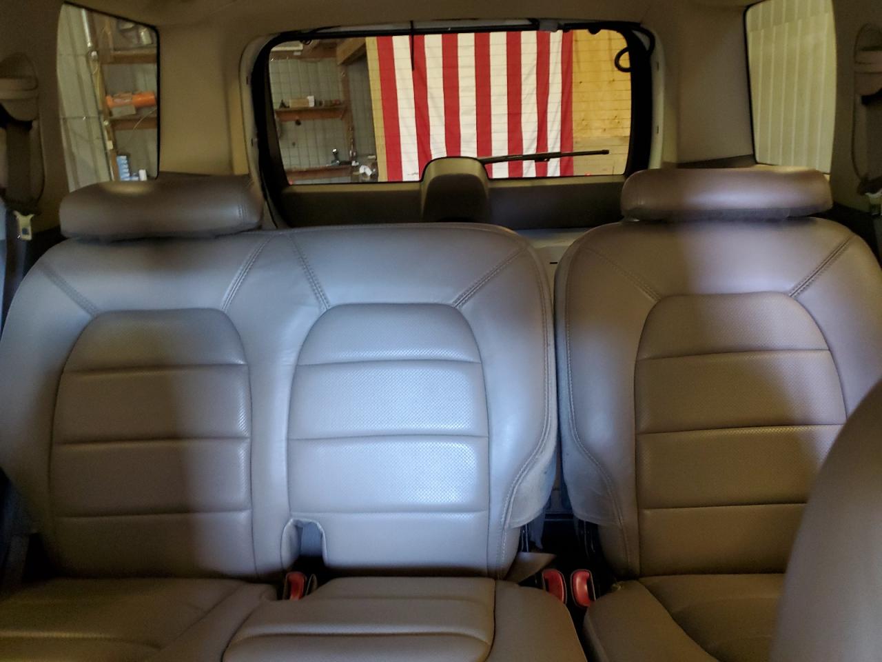 2002 Ford Explorer - Image 10