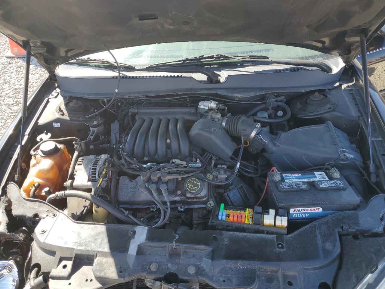 2003 Ford Taurus - Image 11