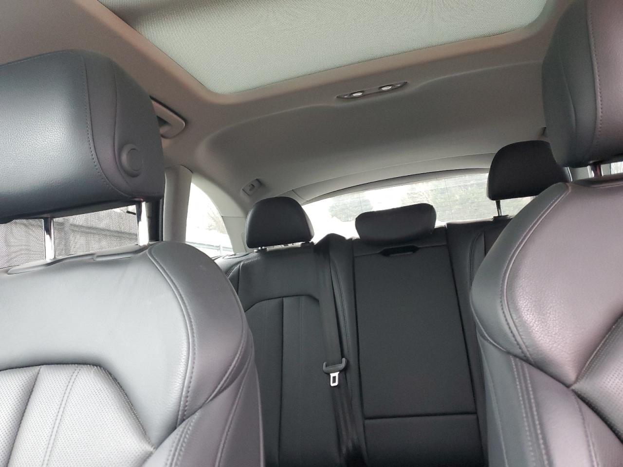 2018 Audi A4 - Image 10