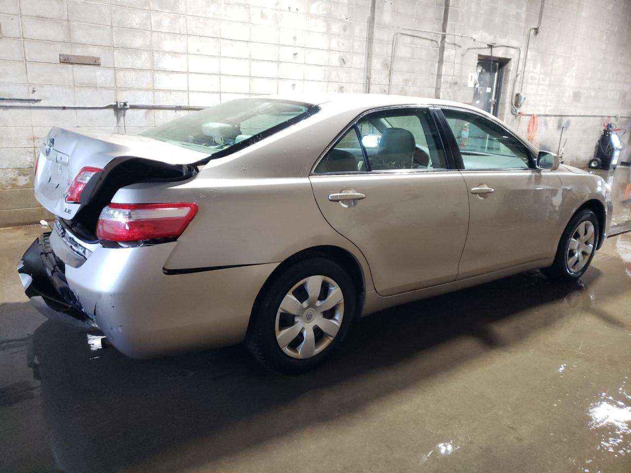 2009 Toyota Camry - Image 3