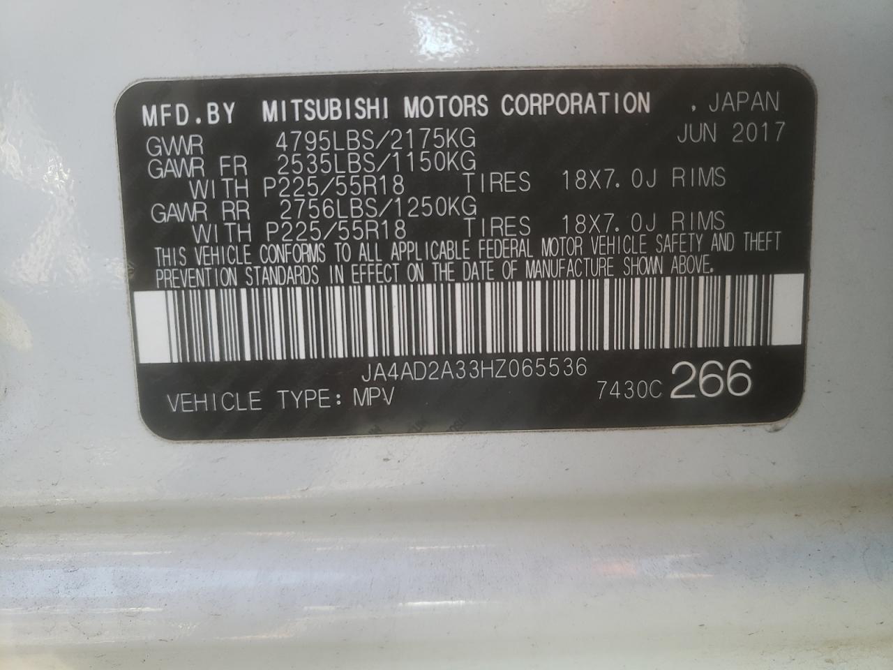 2017 Mitsubishi Outlander - Image 15