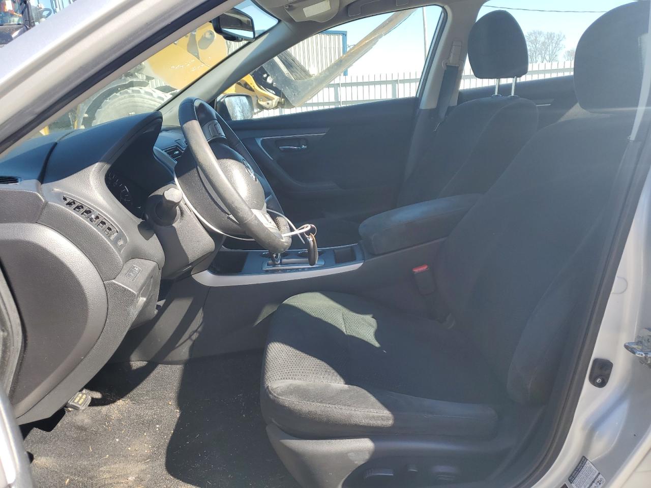 2015 Nissan Altima - Image 7