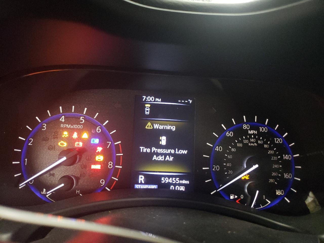 2018 Infiniti Q50 - Image 9