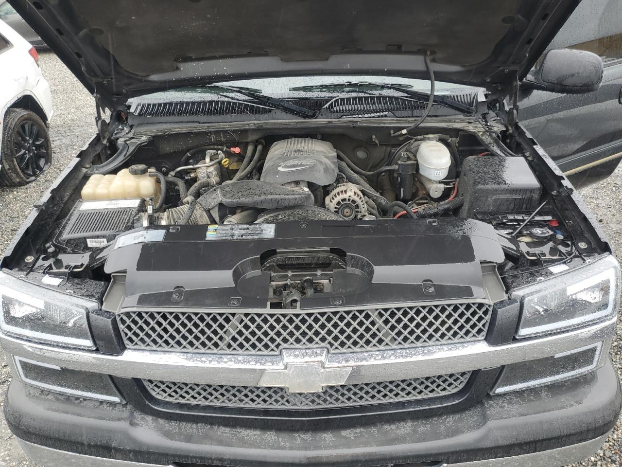 2003 Chevrolet Silverado - Image 11