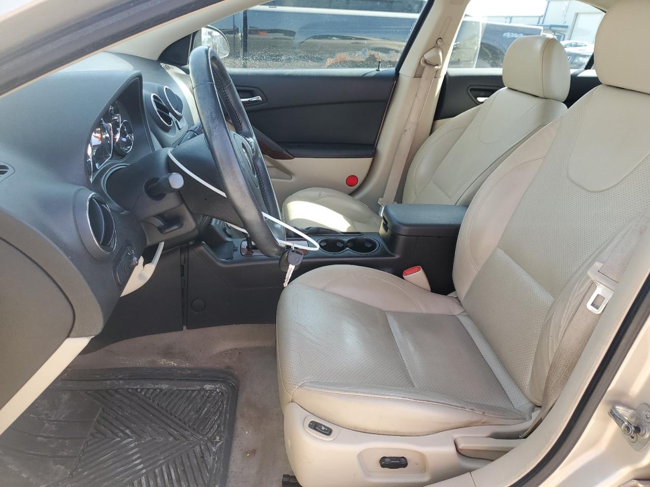 2009 Pontiac G6 - Image 7