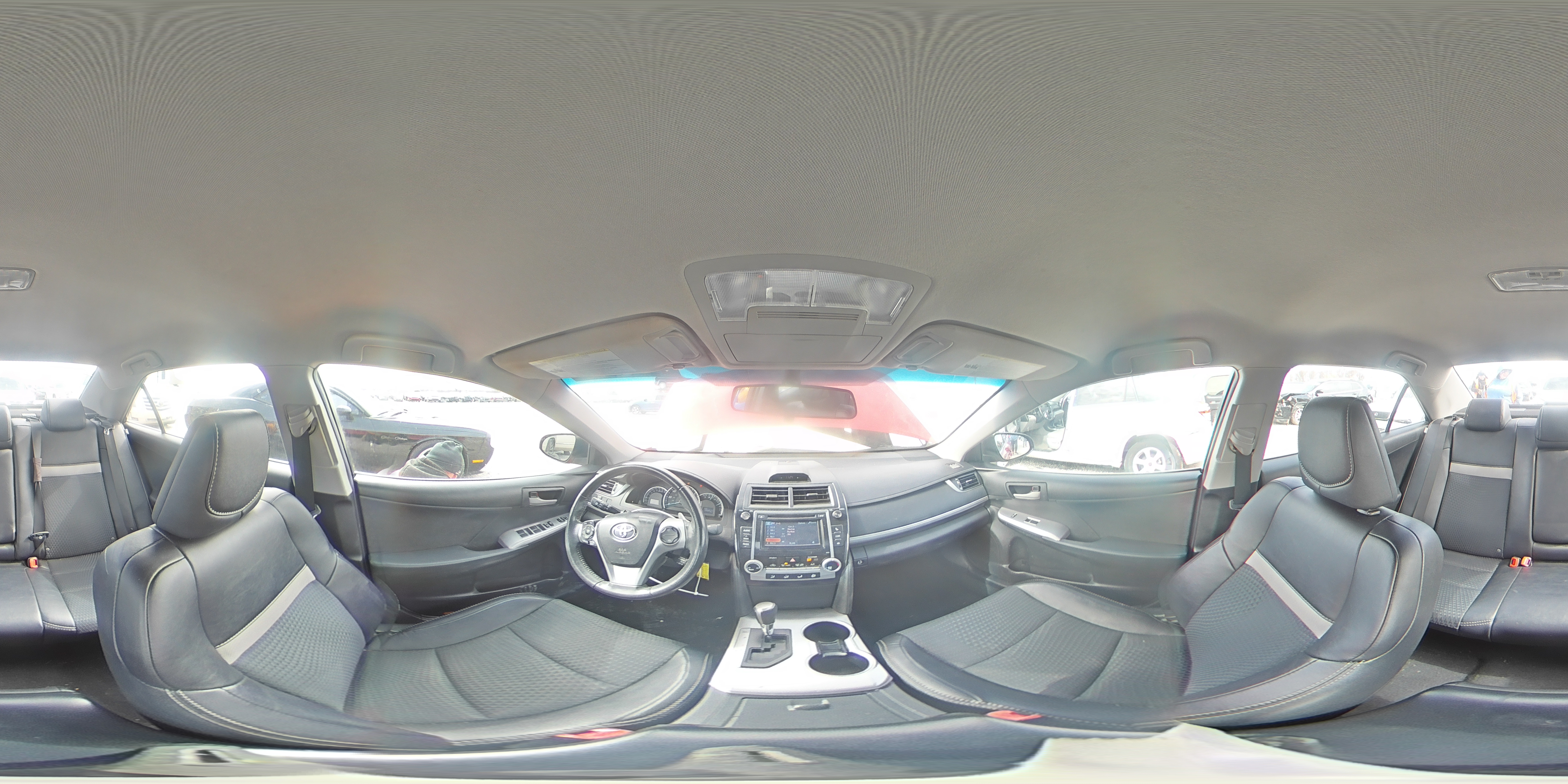 2012 Toyota Camry - Image 13