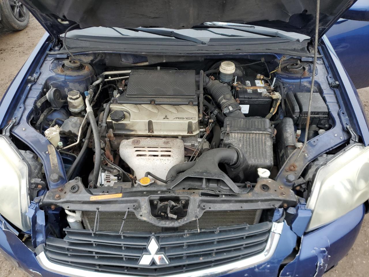 2009 Mitsubishi Galant - Image 11