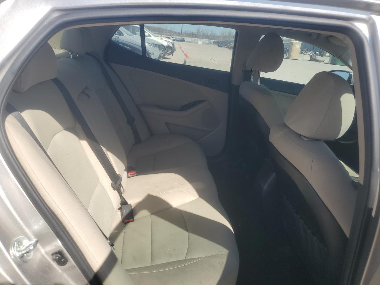2015 Kia Optima - Image 11