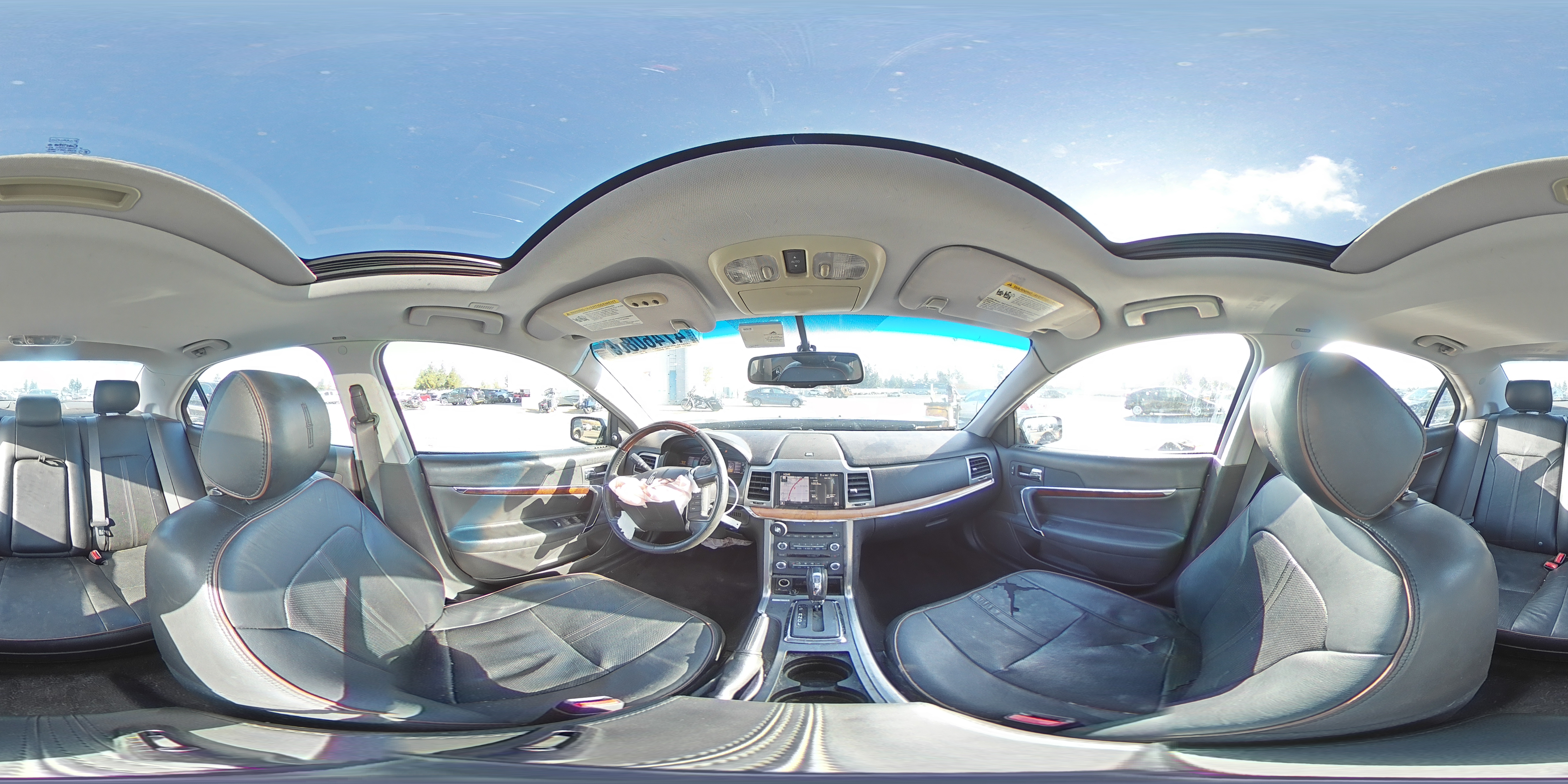 2011 Lincoln MKZ - Image 12