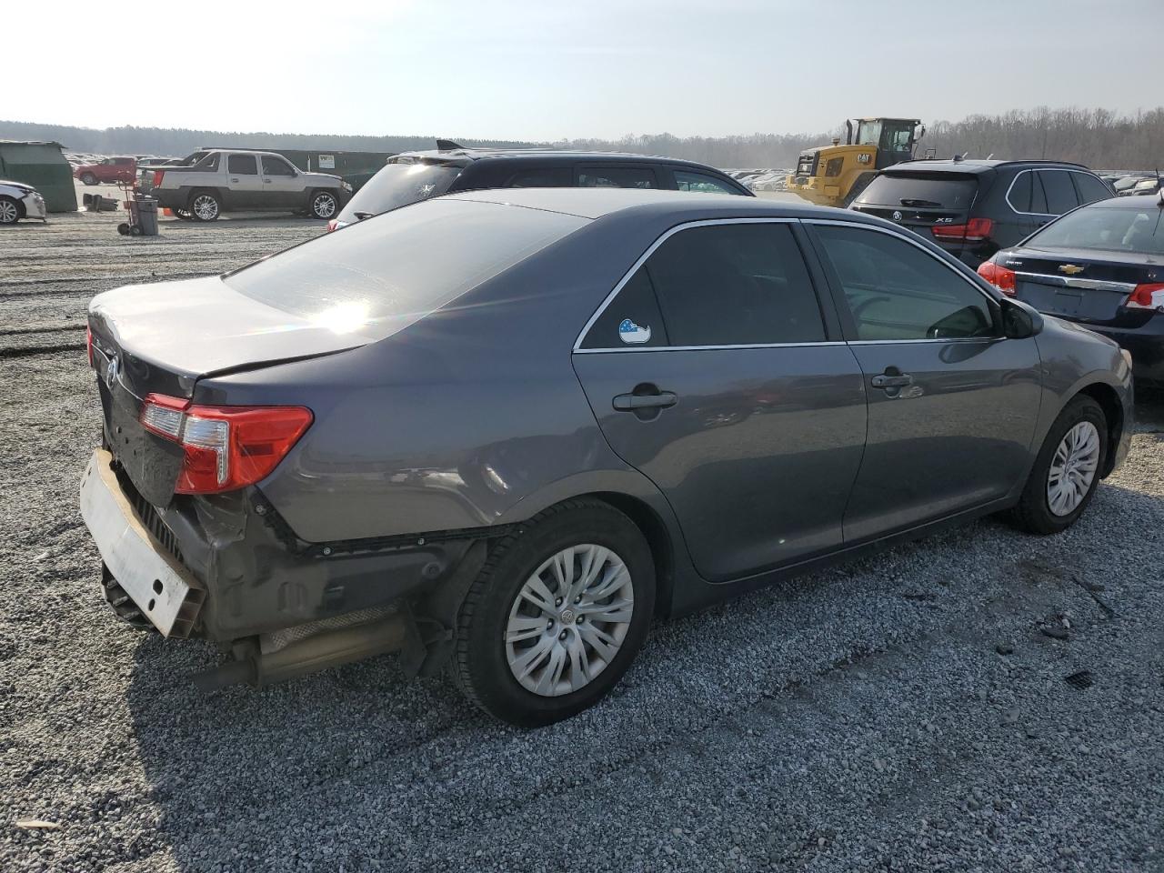 2014 Toyota Camry - Image 3
