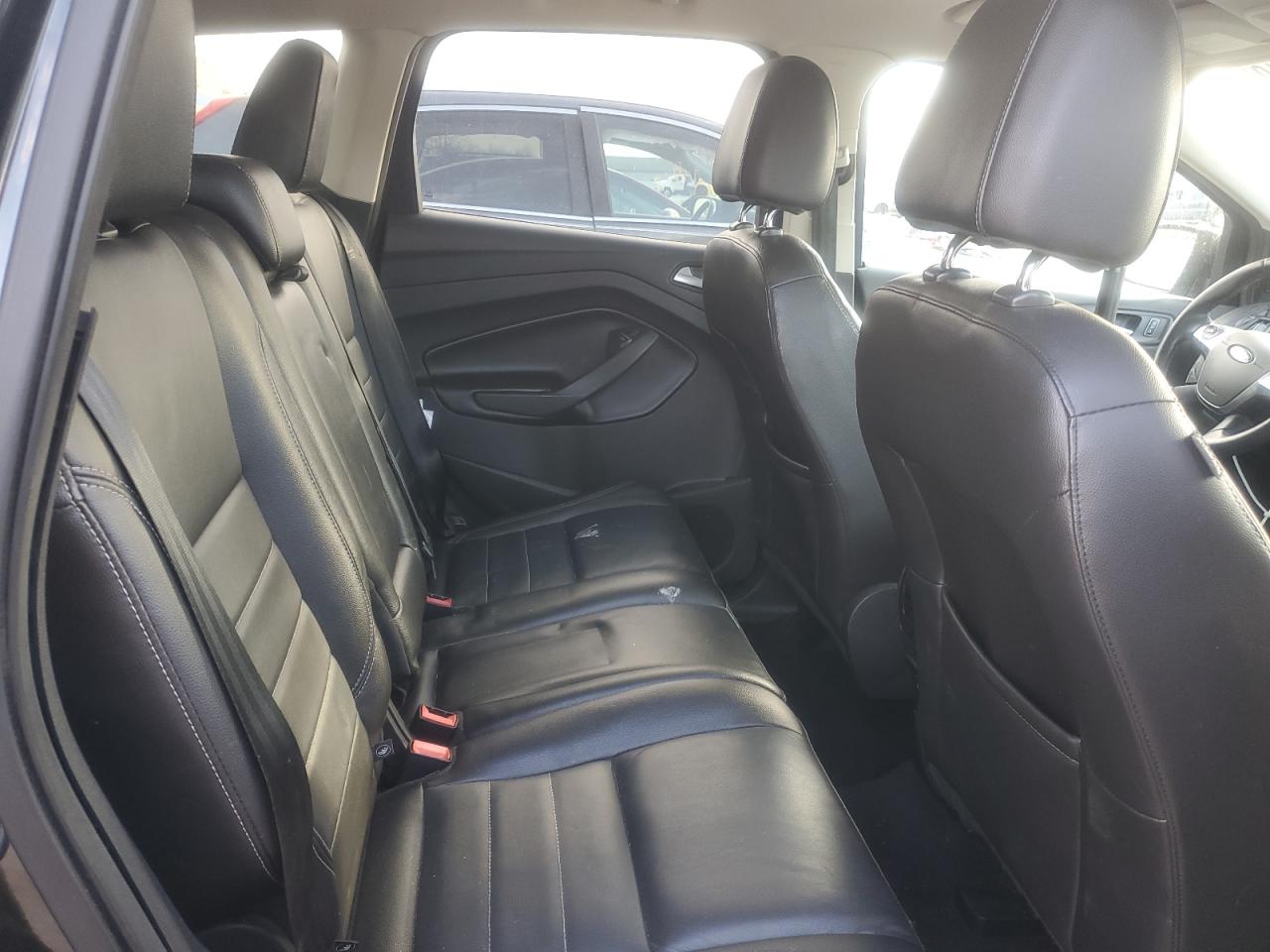 2015 Ford Escape - Image 11