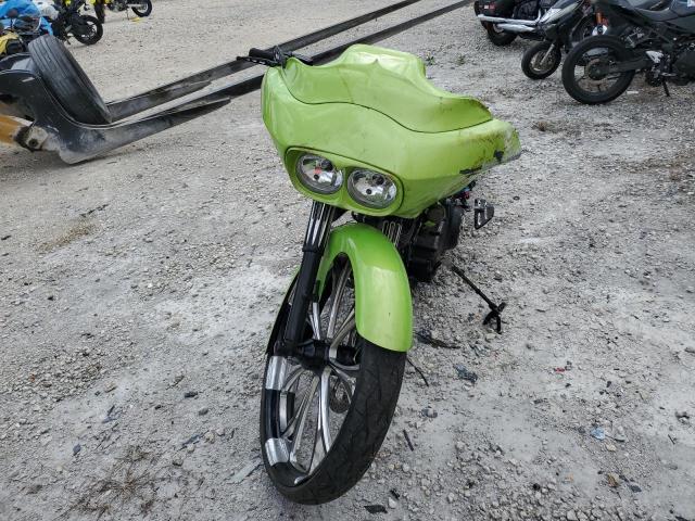  HARLEY-DAVIDSON FL 2013 Зеленый