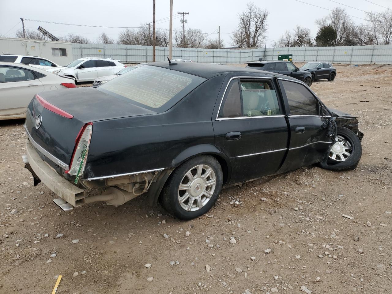2008 Cadillac DTS - Image 3