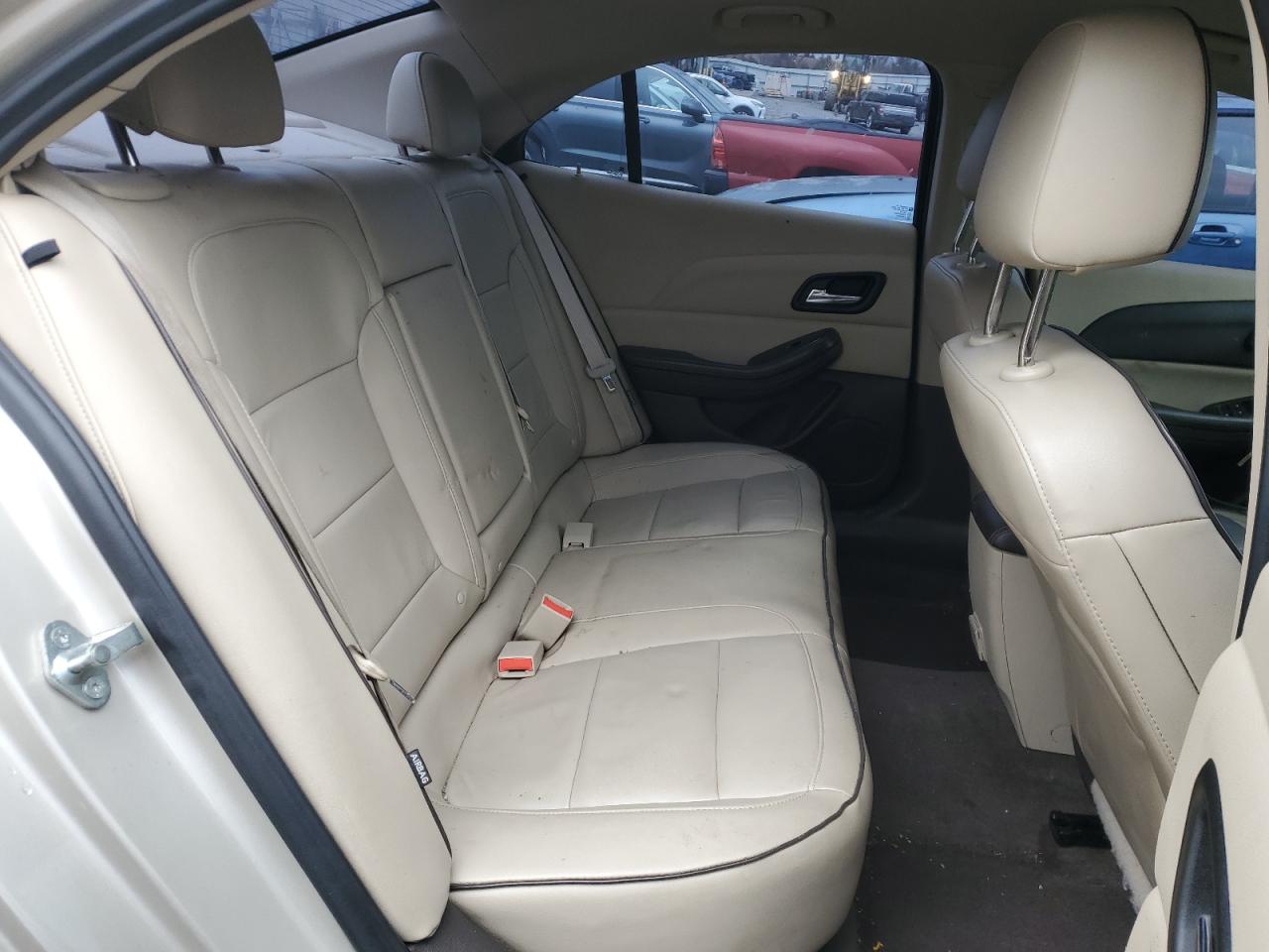 2015 Chevrolet Malibu - Image 10