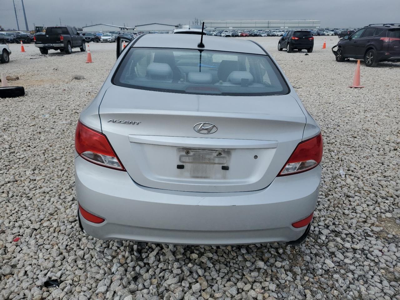 2015 Hyundai Accent - Image 6