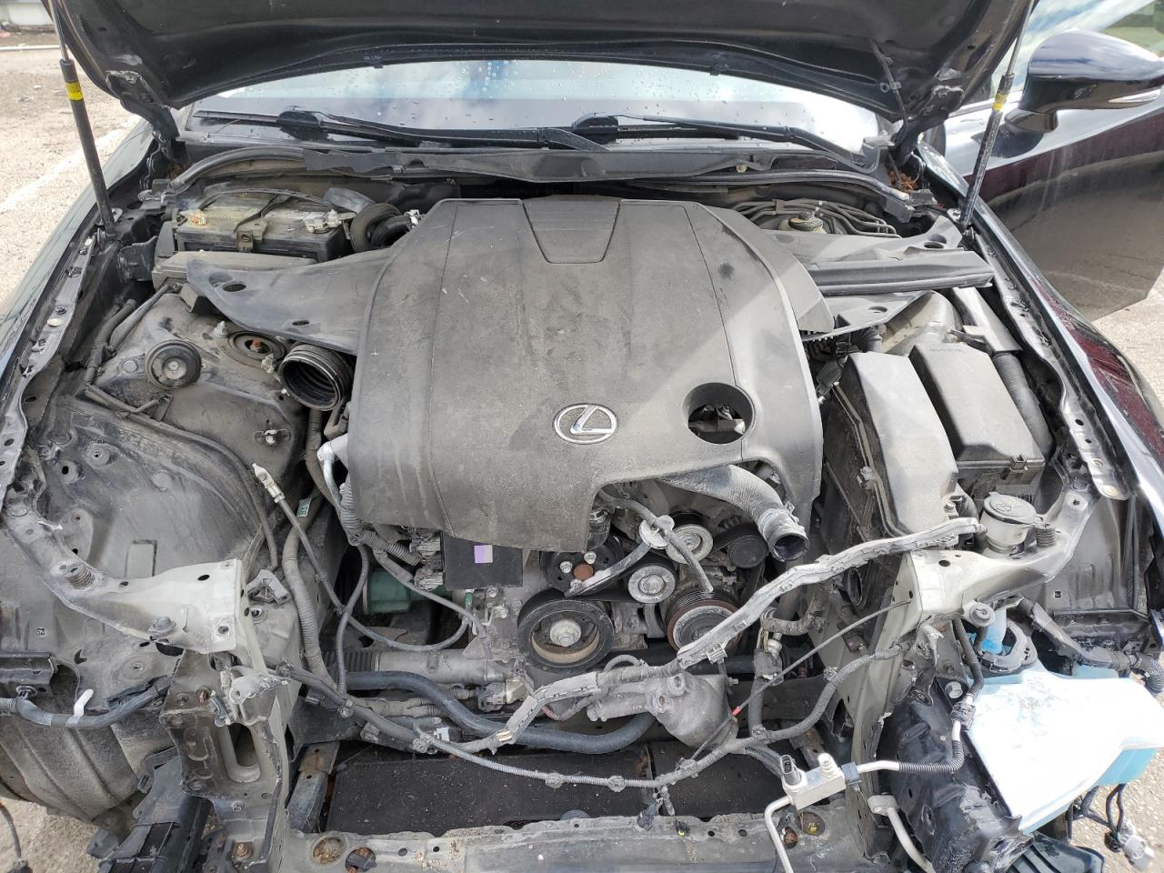 2015 Lexus IS - Image 11