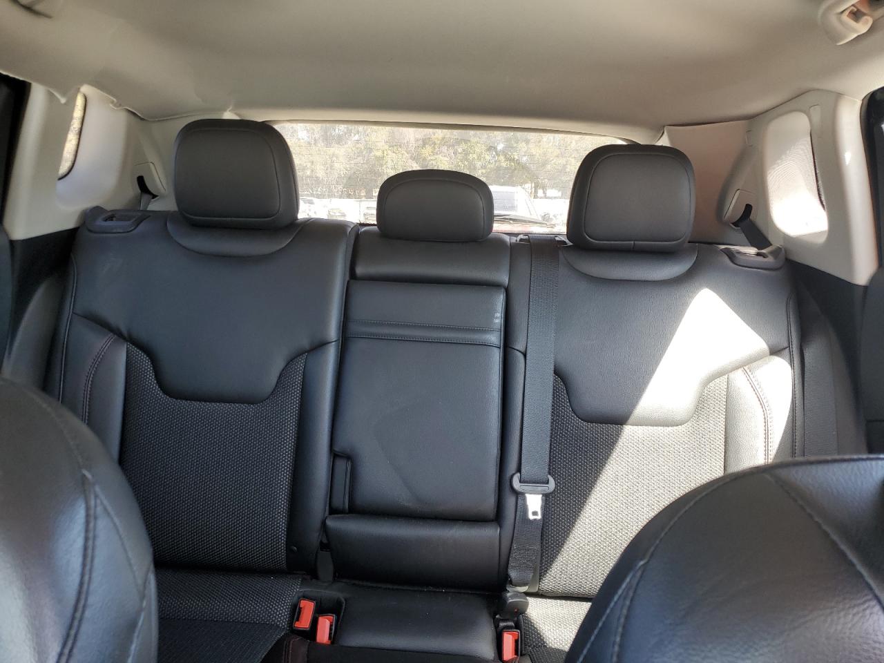 2019 Jeep Compass - Image 10