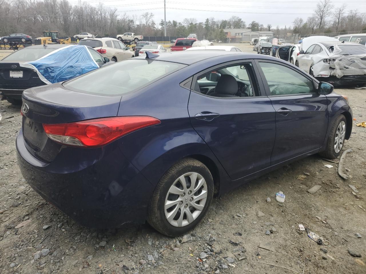 2011 Hyundai Elantra - Image 3