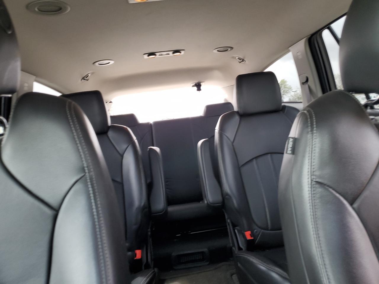2017 Buick Enclave - Image 10