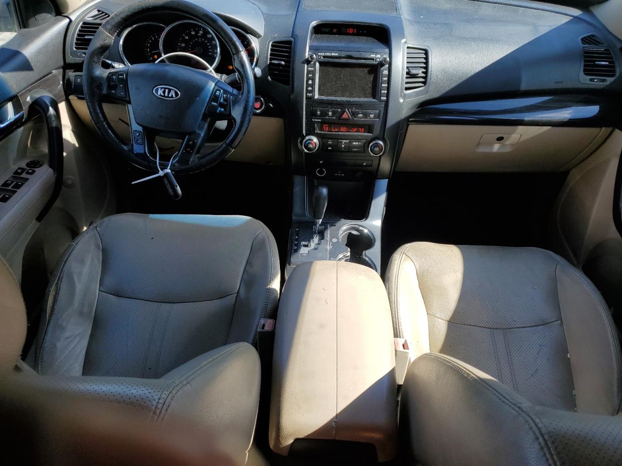2011 Kia Sorento - Image 8