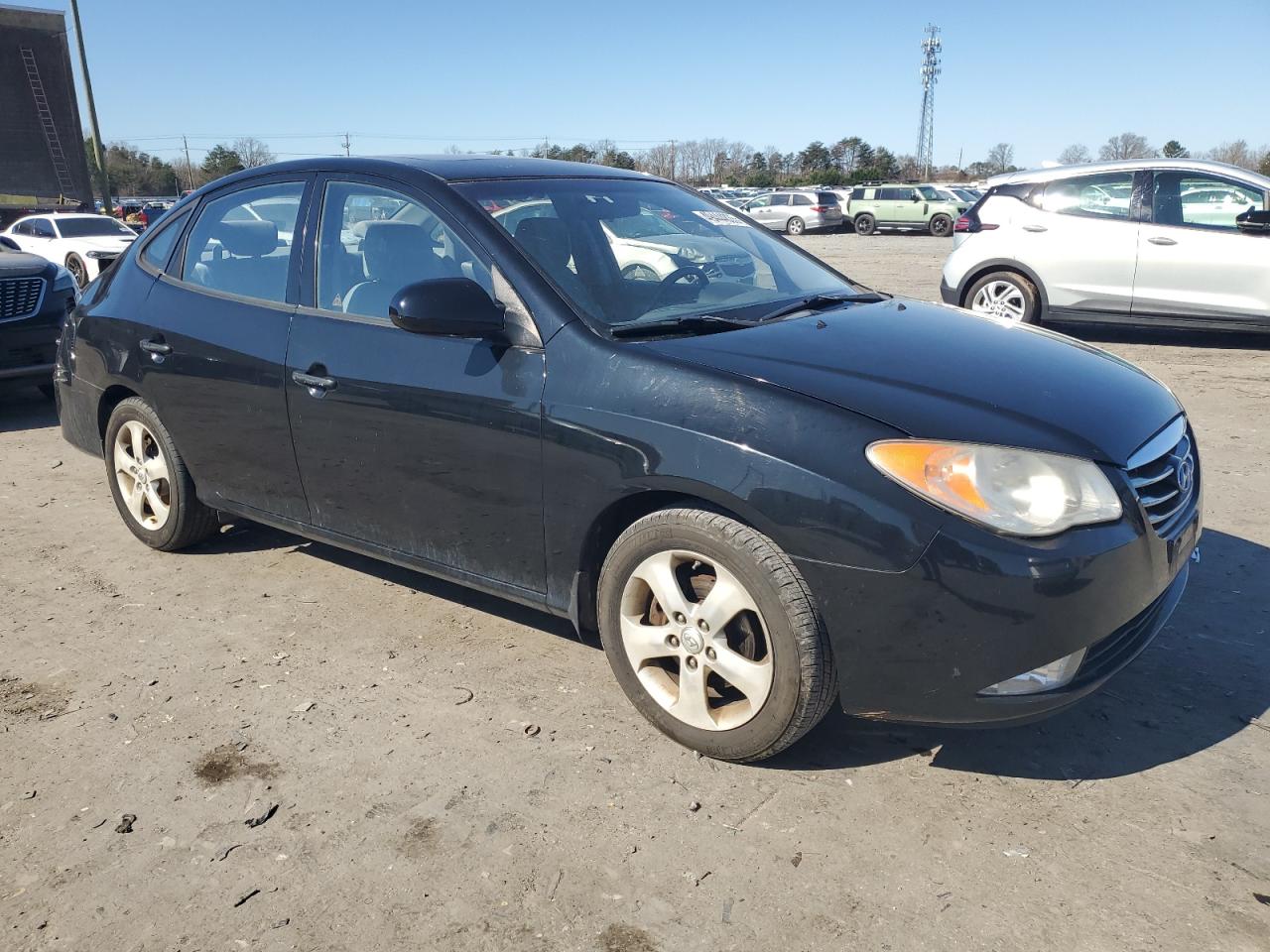 2010 Hyundai Elantra - Image 4