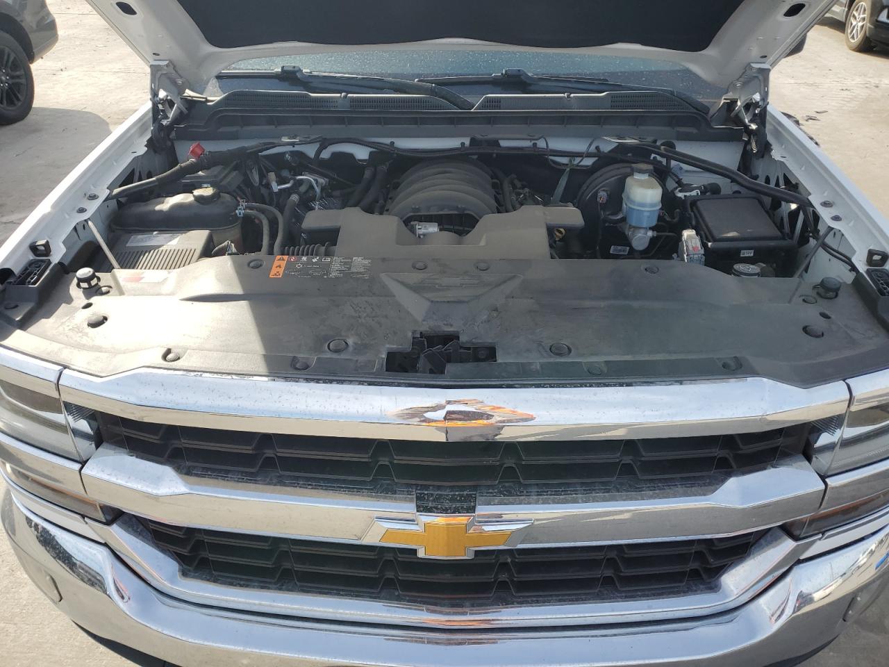 2018 Chevrolet Silverado - Image 12