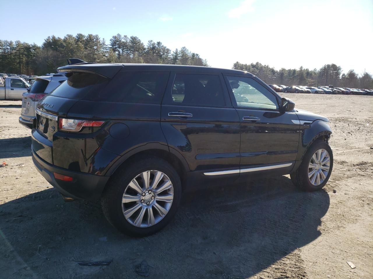 2016 Land Rover Range Rover - Image 3