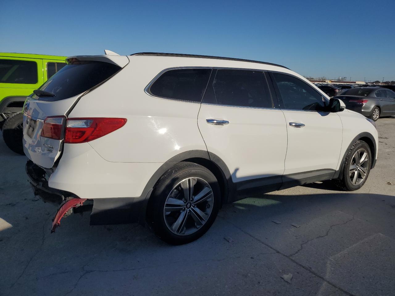2014 Hyundai Santa Fe - Image 3