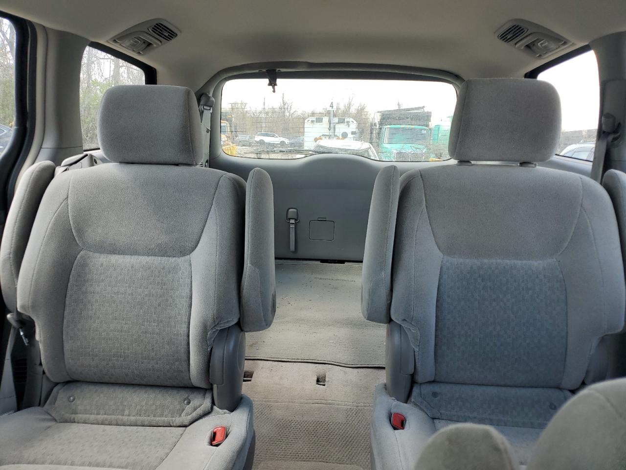 2005 Toyota Sienna Ce VIN: 5TDZA23CX5S315303 Lot: 50746415