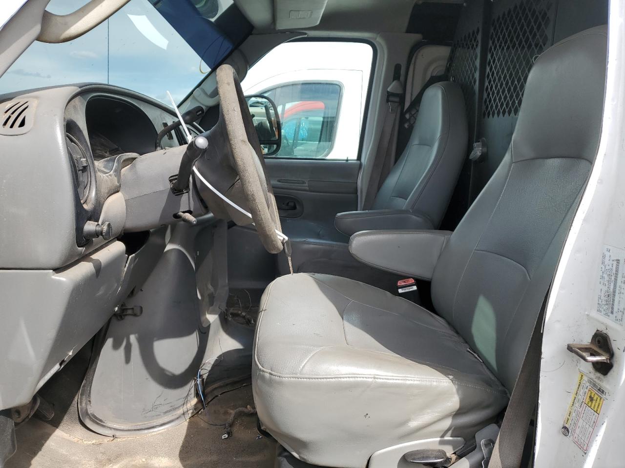 2006 Ford Econoline - Image 8