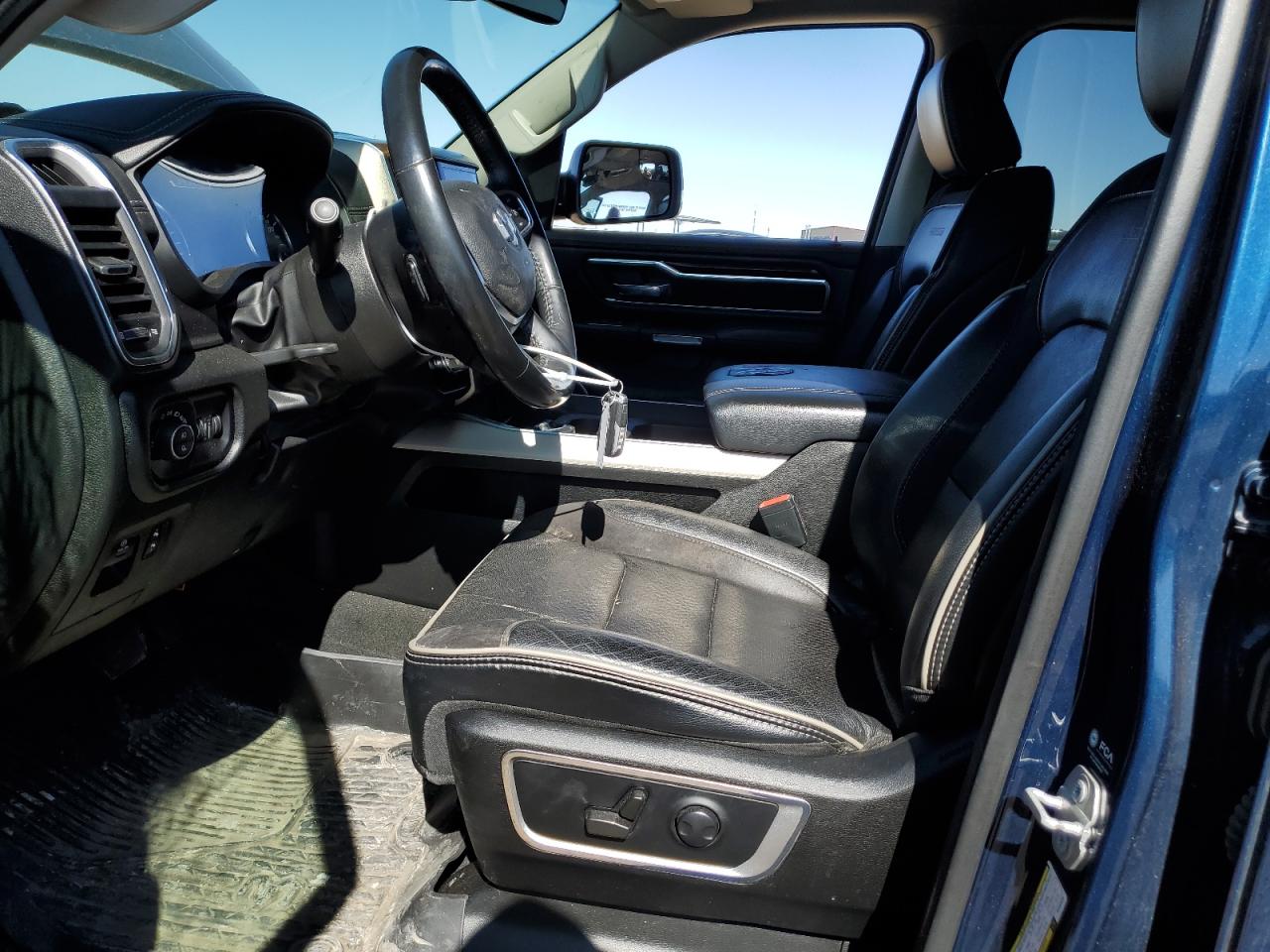 2022 RAM 1500 - Image 7