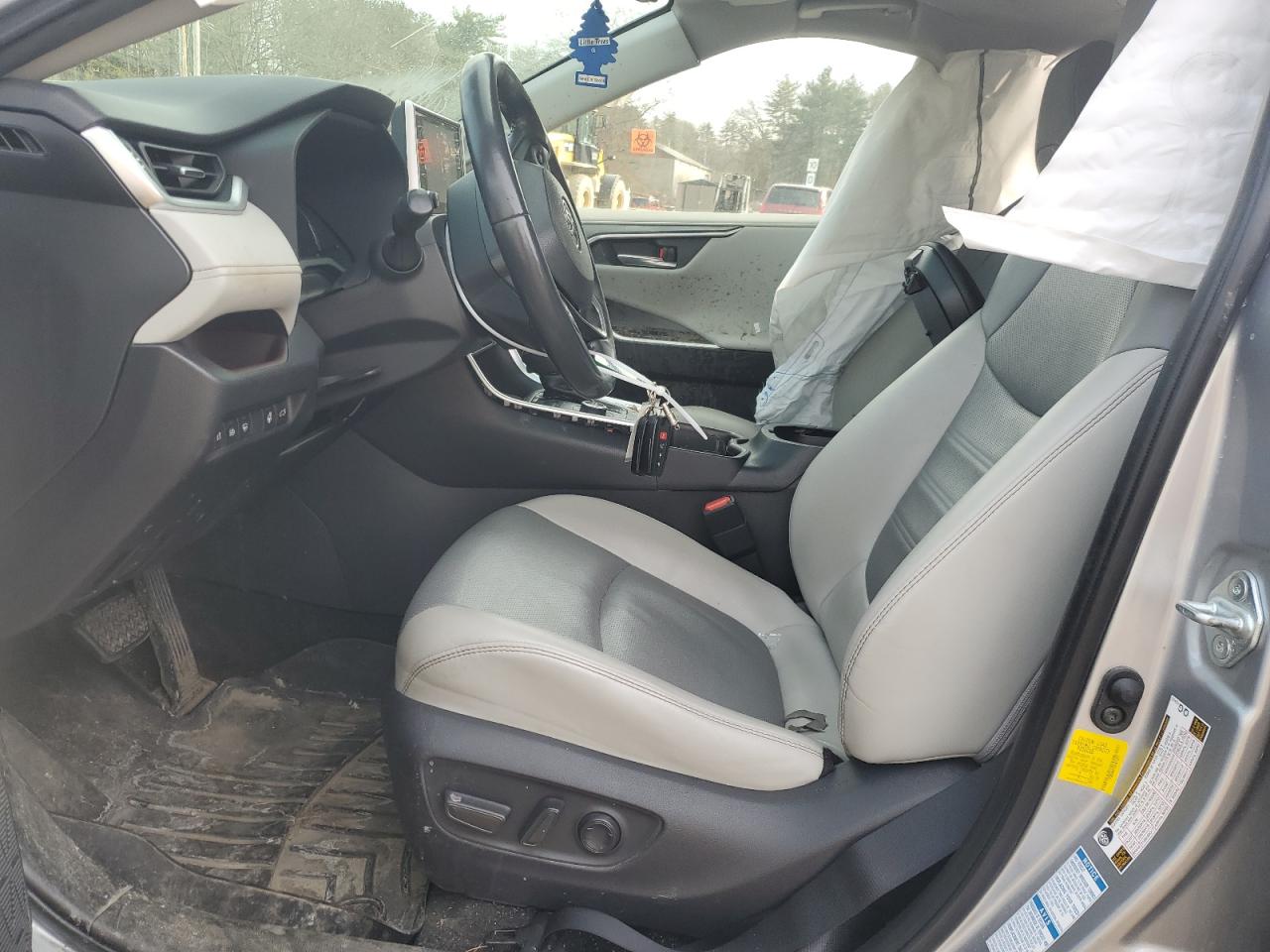 2019 Toyota RAV 4 - Image 7