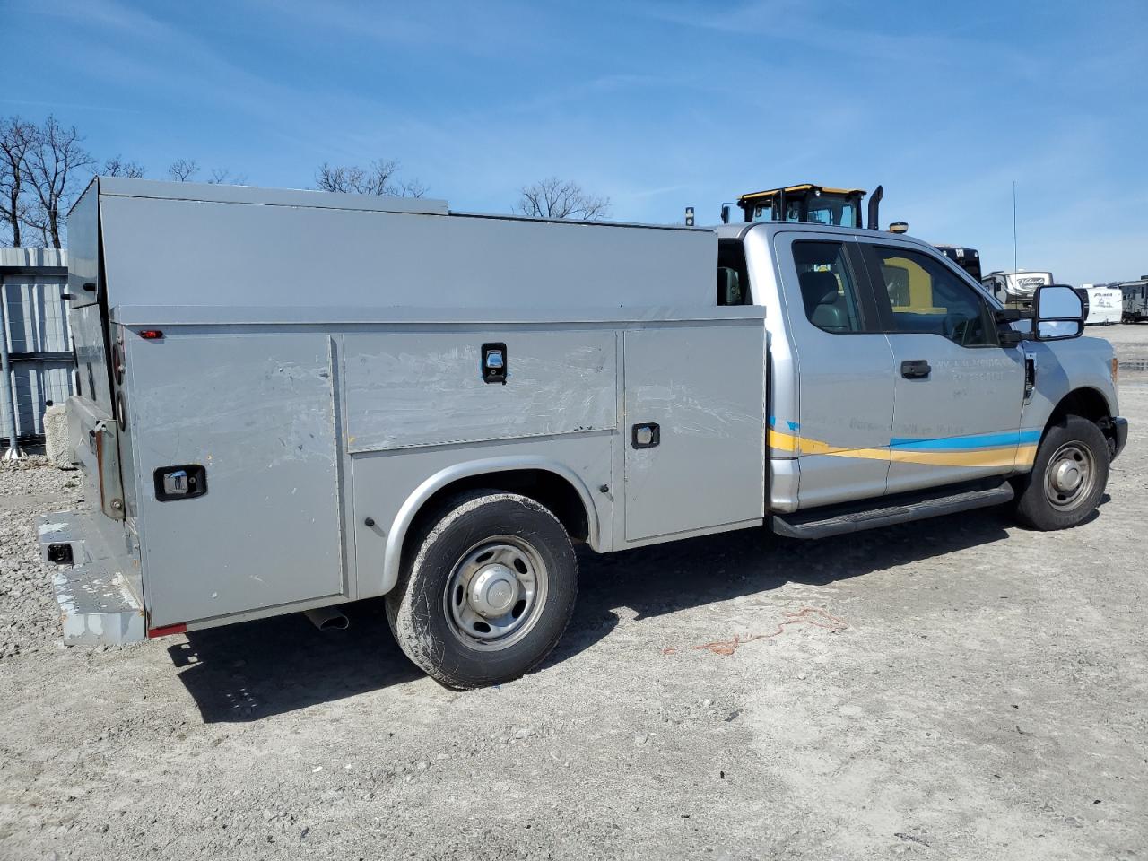 2017 Ford F350 - Image 3
