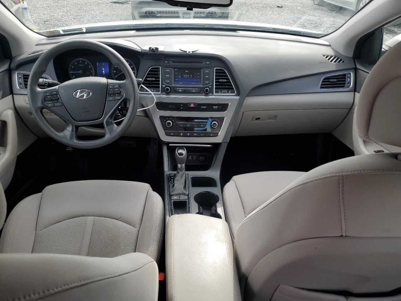 2015 Hyundai Sonata - Image 8