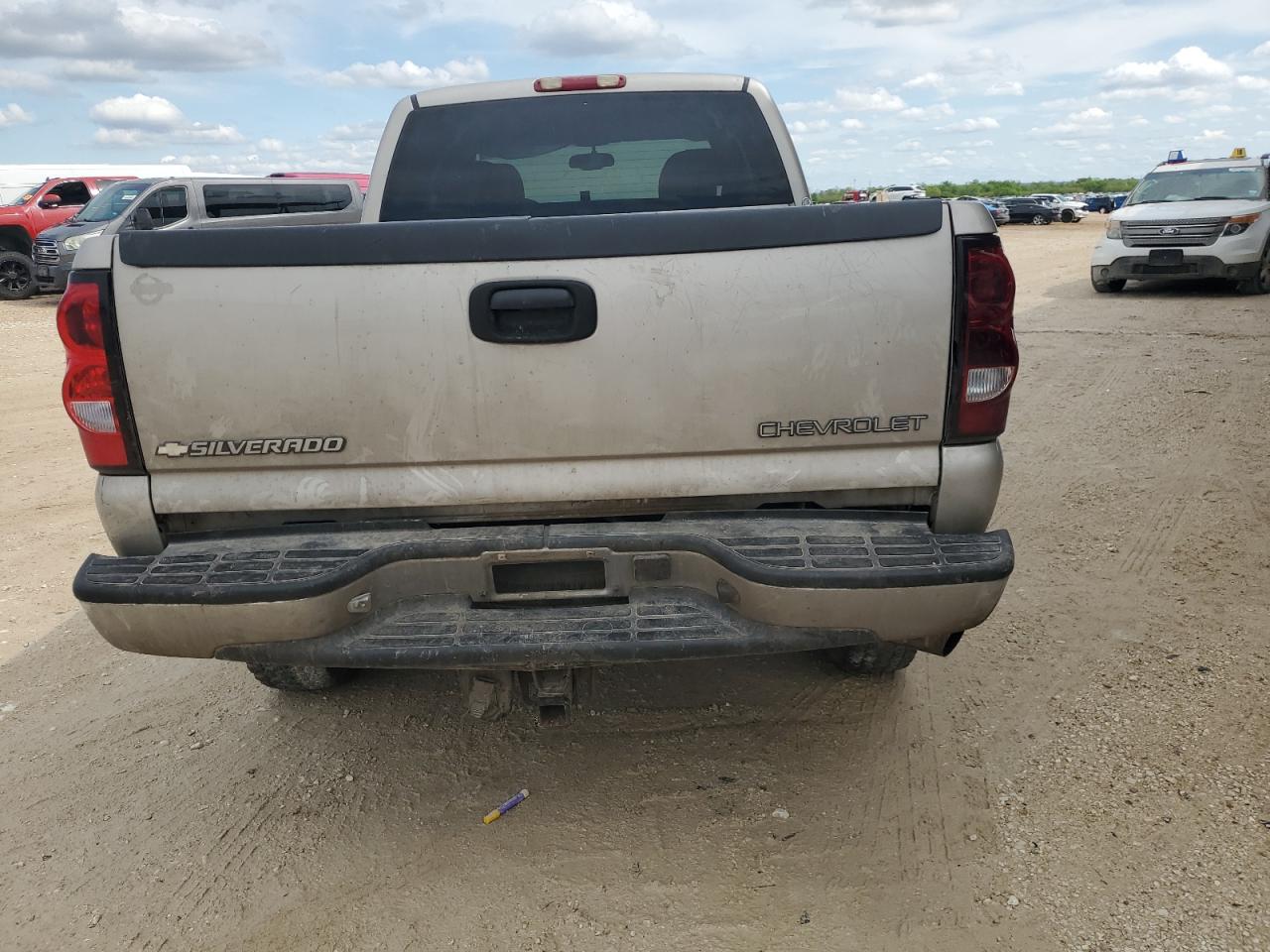 2004 Chevrolet Silverado - Image 6
