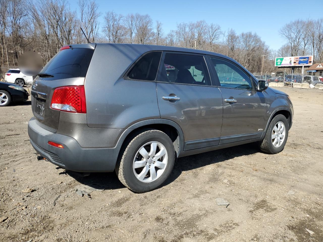 2013 Kia Sorento - Image 3