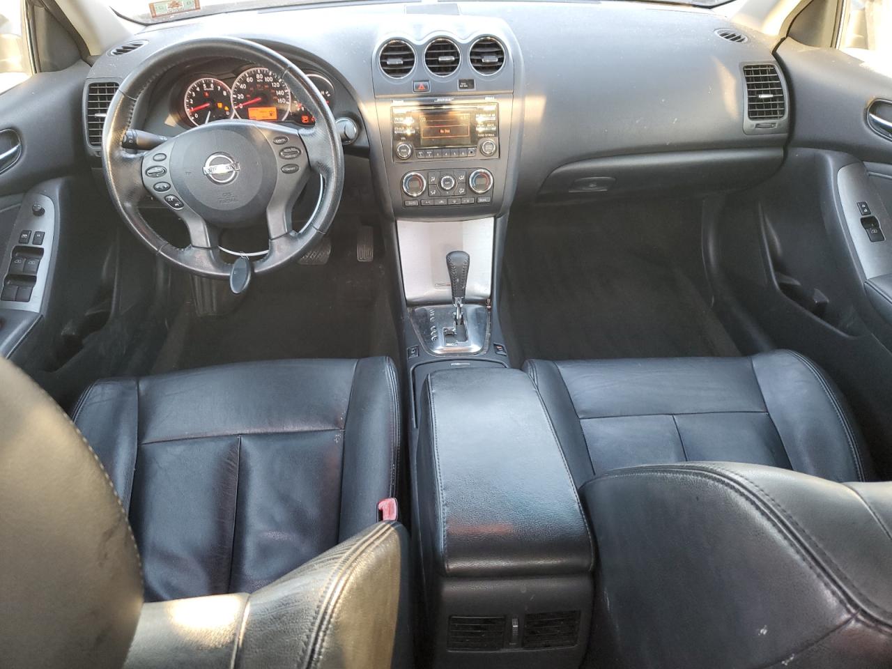 2012 Nissan Altima - Image 8