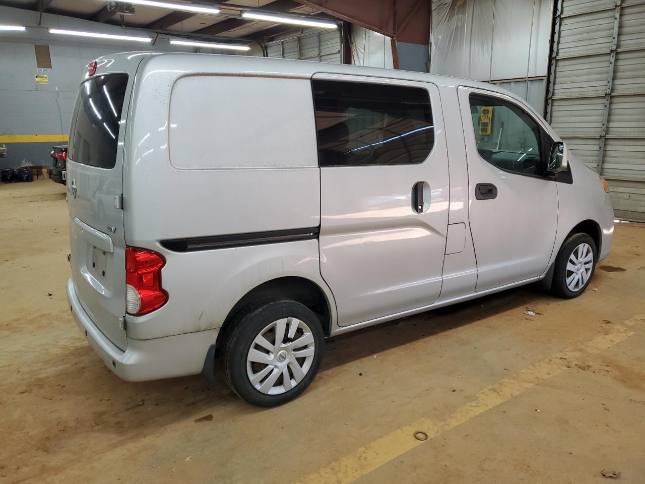 2015 Nissan NV - Image 3